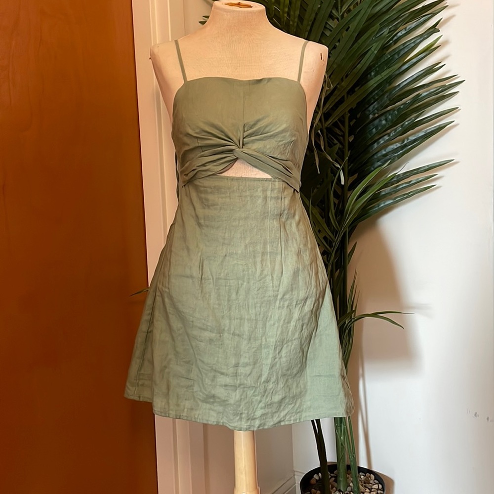 Rare Aulieude “Everly” Multi-Way Linen Minidress